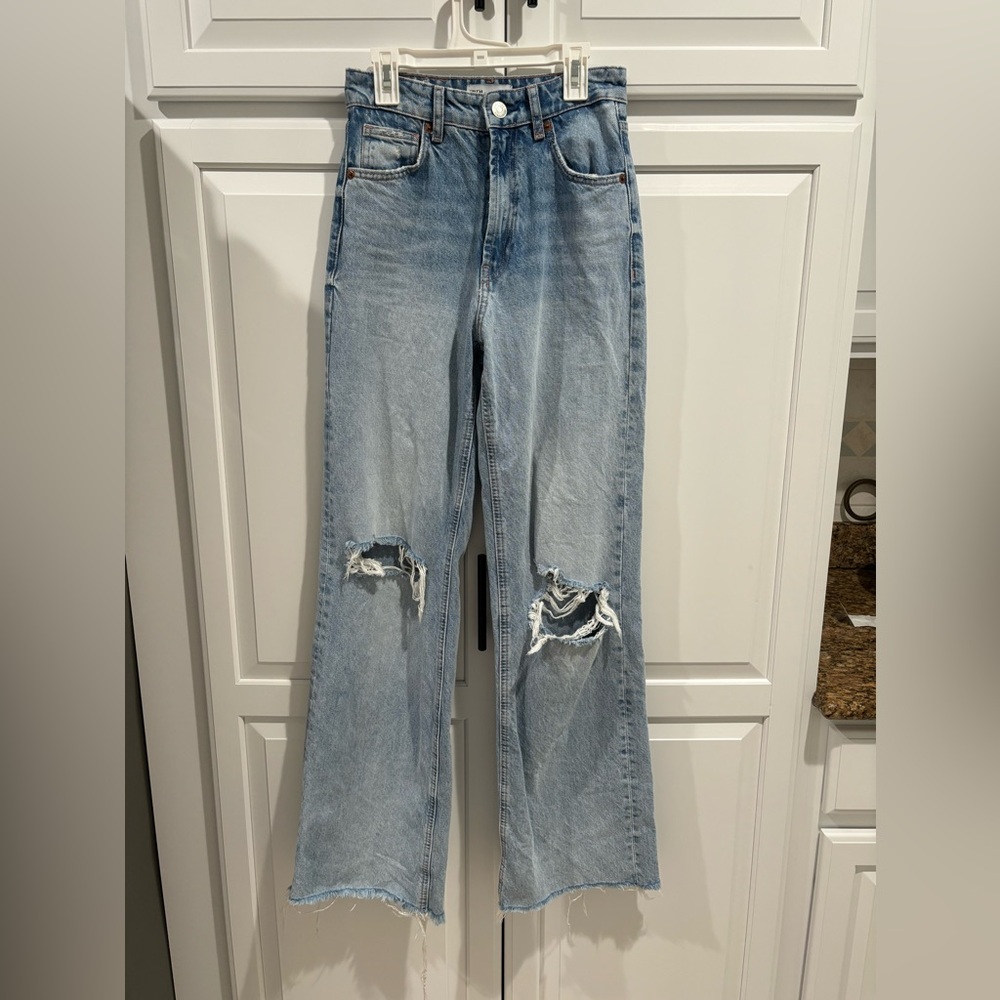 Zara Women's Denim Blue Jeans Size 2 High Waist Wide Leg Distressed Raw Hem Y2K